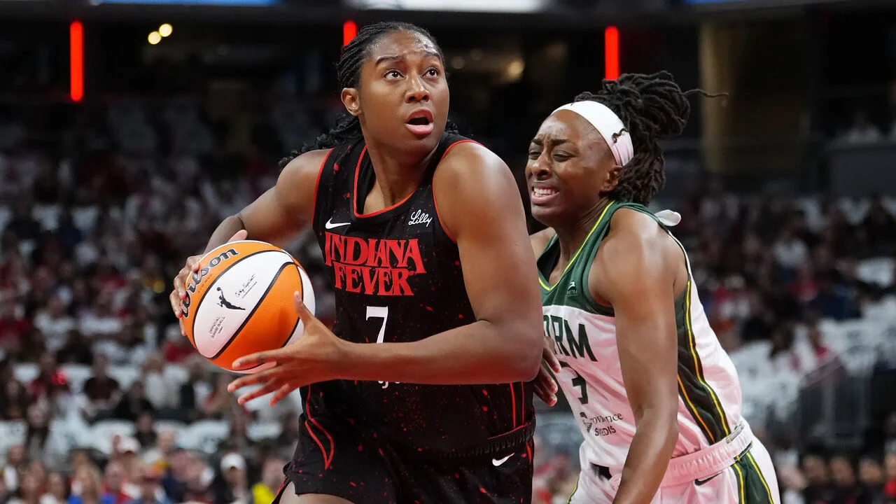 Fever cruise past Storm 95-75 to climb up to 6th in the WNBA standings