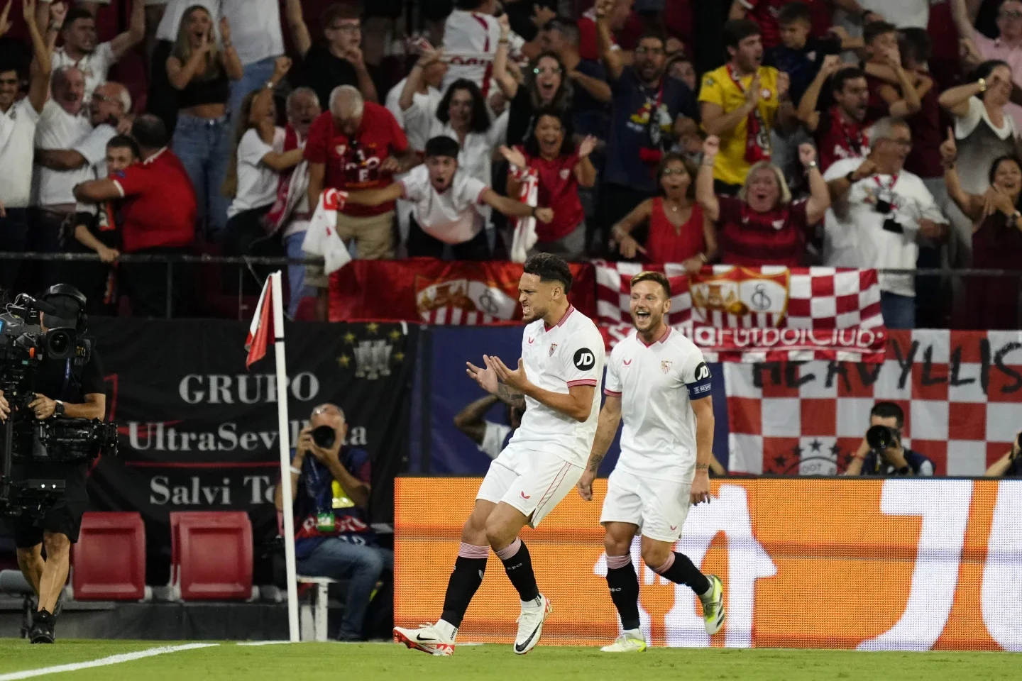 Sevilla, Lens Battle to 1-1 Stalemate in Champions League Group B Opener