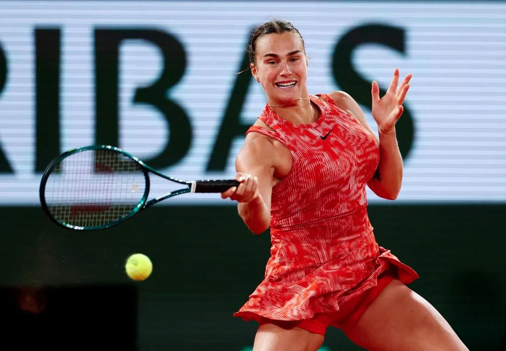 Sabalenka and Djokovic cruise into the thrid round, Roland Garros bans alcohol in stands