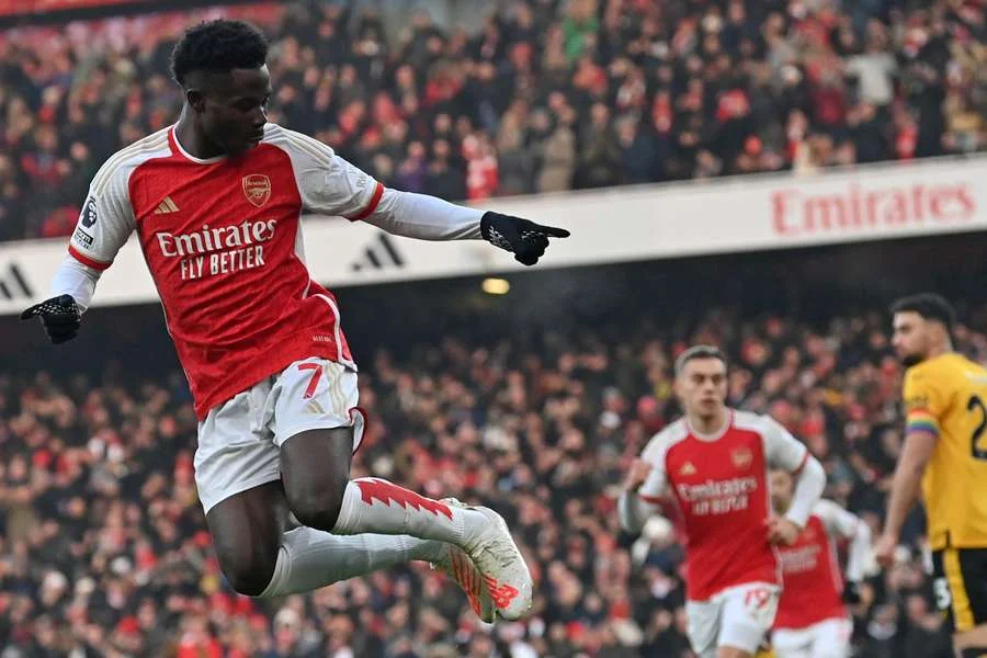 Arsenal go four points clear at top of Premier League