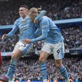 Manchester City 3-1 Manchester United: Phil Foden scores twice as City come from behind to win Manchester derby and keep pace with league leaders