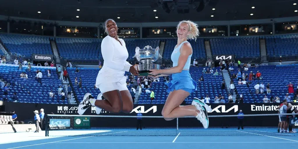 Siniakova and Townsend capture Australian Open women's doubles title in thrilling final