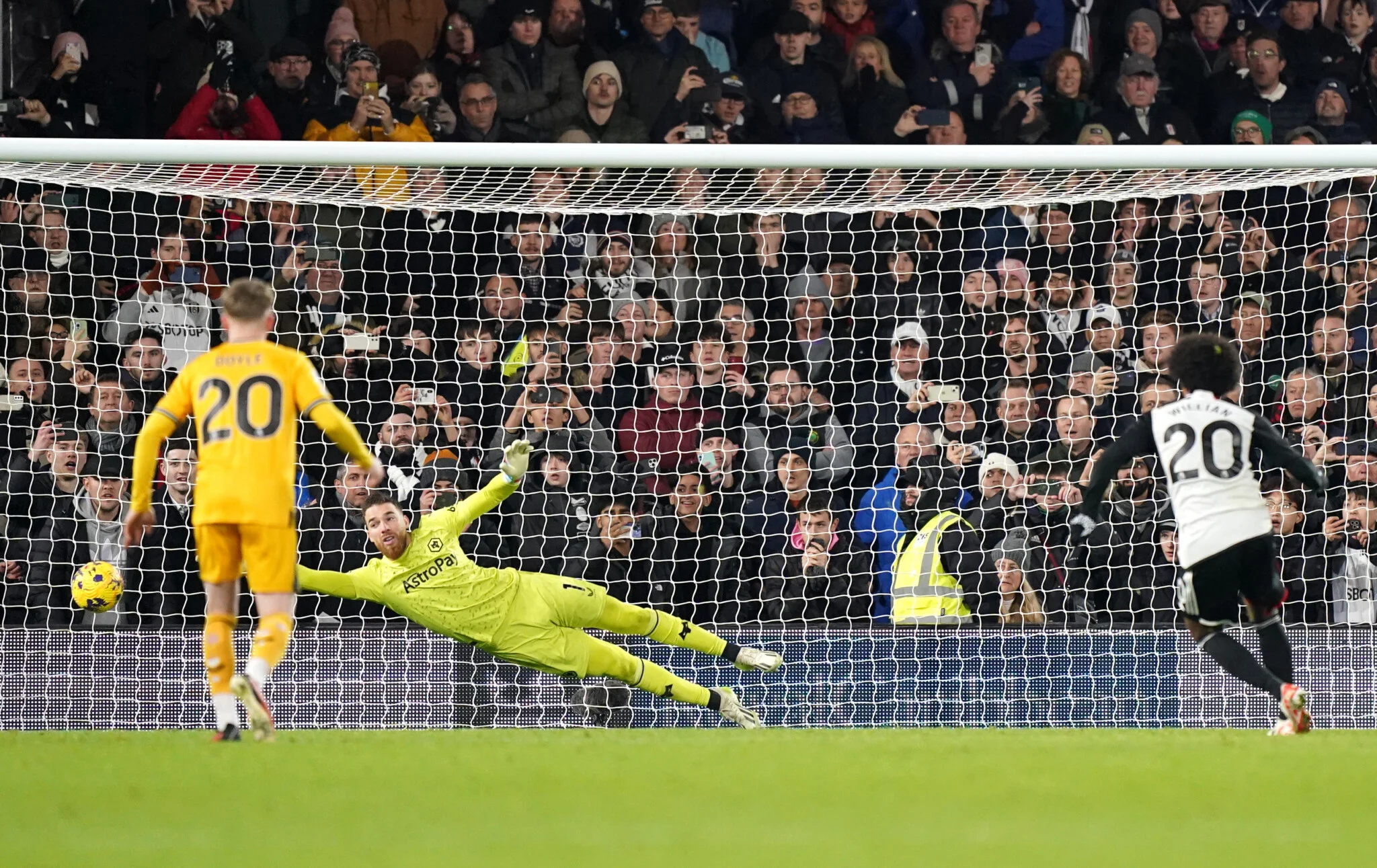 Fulham 3-2 Wolves: Willian's penalty double earns hosts win in penalty-riddled affair