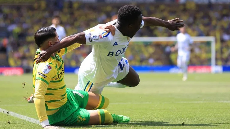 Norwich and Leeds play out stalemate in Championship playoff first leg