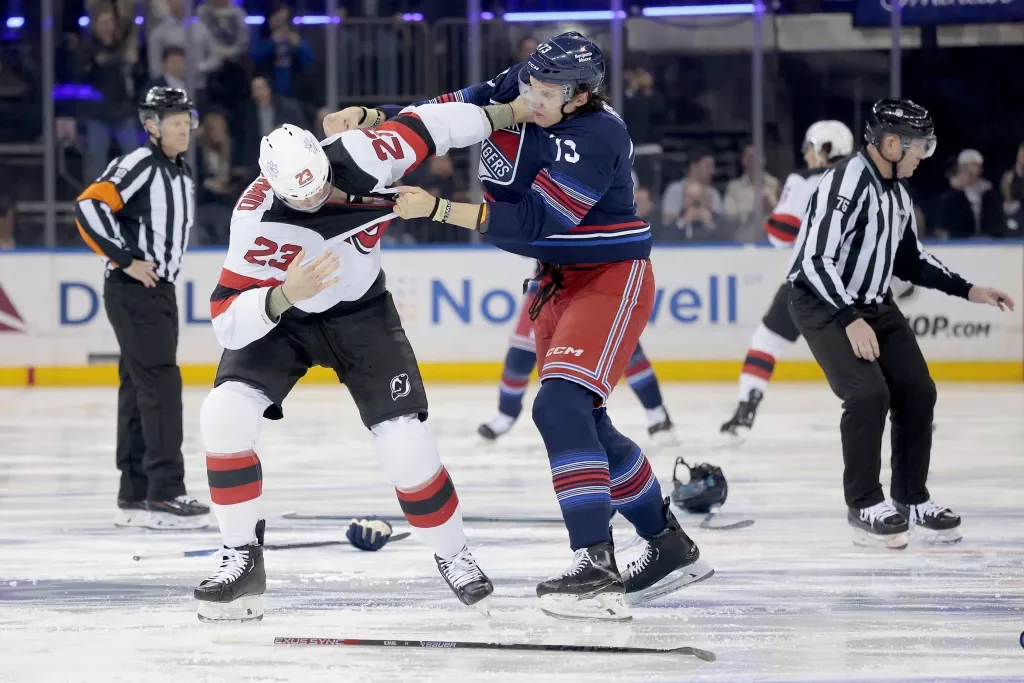 NHL roundup: Rangers win fight night against Devils following mass brawl