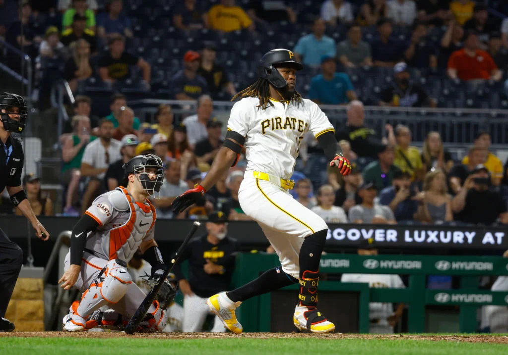 MLB roundup: Pirates stun Giants with late outburst and Gonzales walk-off