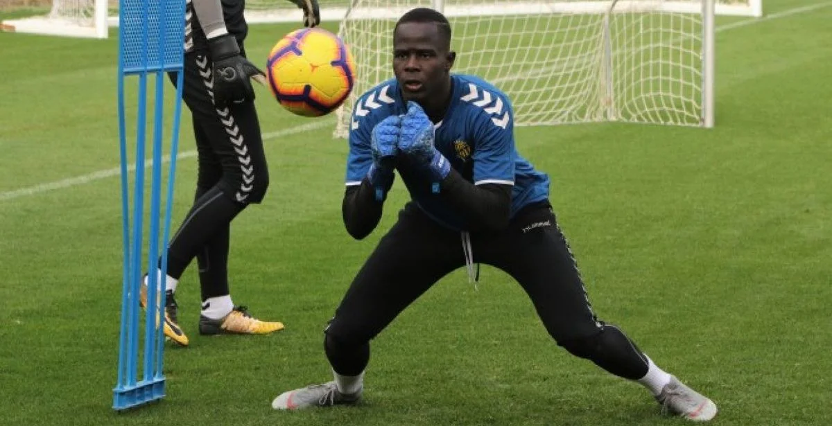 Spanish league player suspended for confronting racist abuser