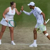 Ostapenko and Arevalo win 2026 Wimbledon Mixed Doubles title