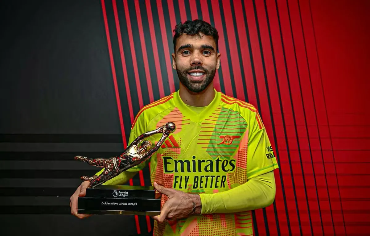 David Raya wins third Golden Glove for Arsenal
