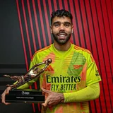 David Raya wins third Golden Glove for Arsenal