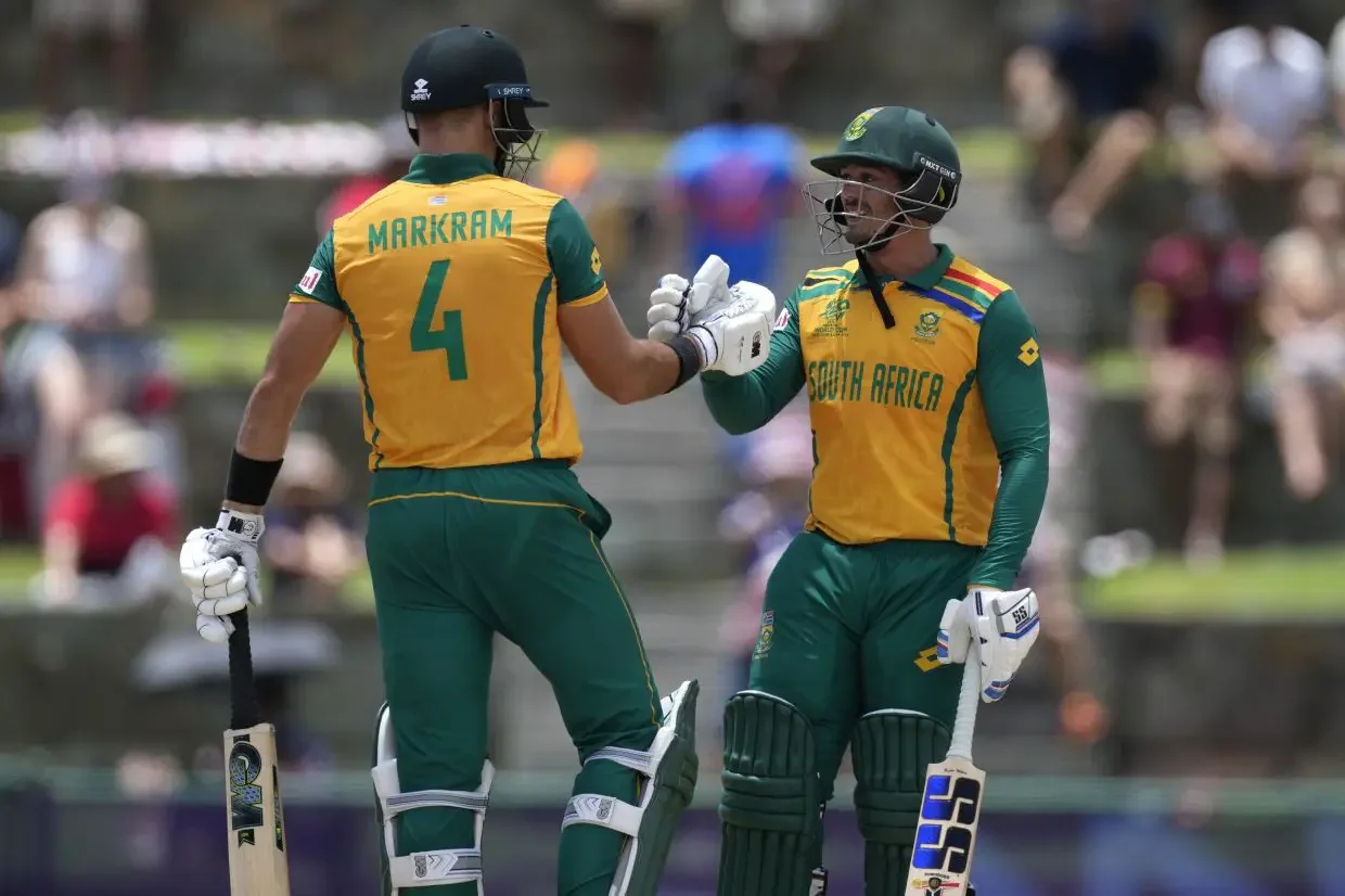 South Africa defeat England by seven runs to edge closer to T20 World Cup semis