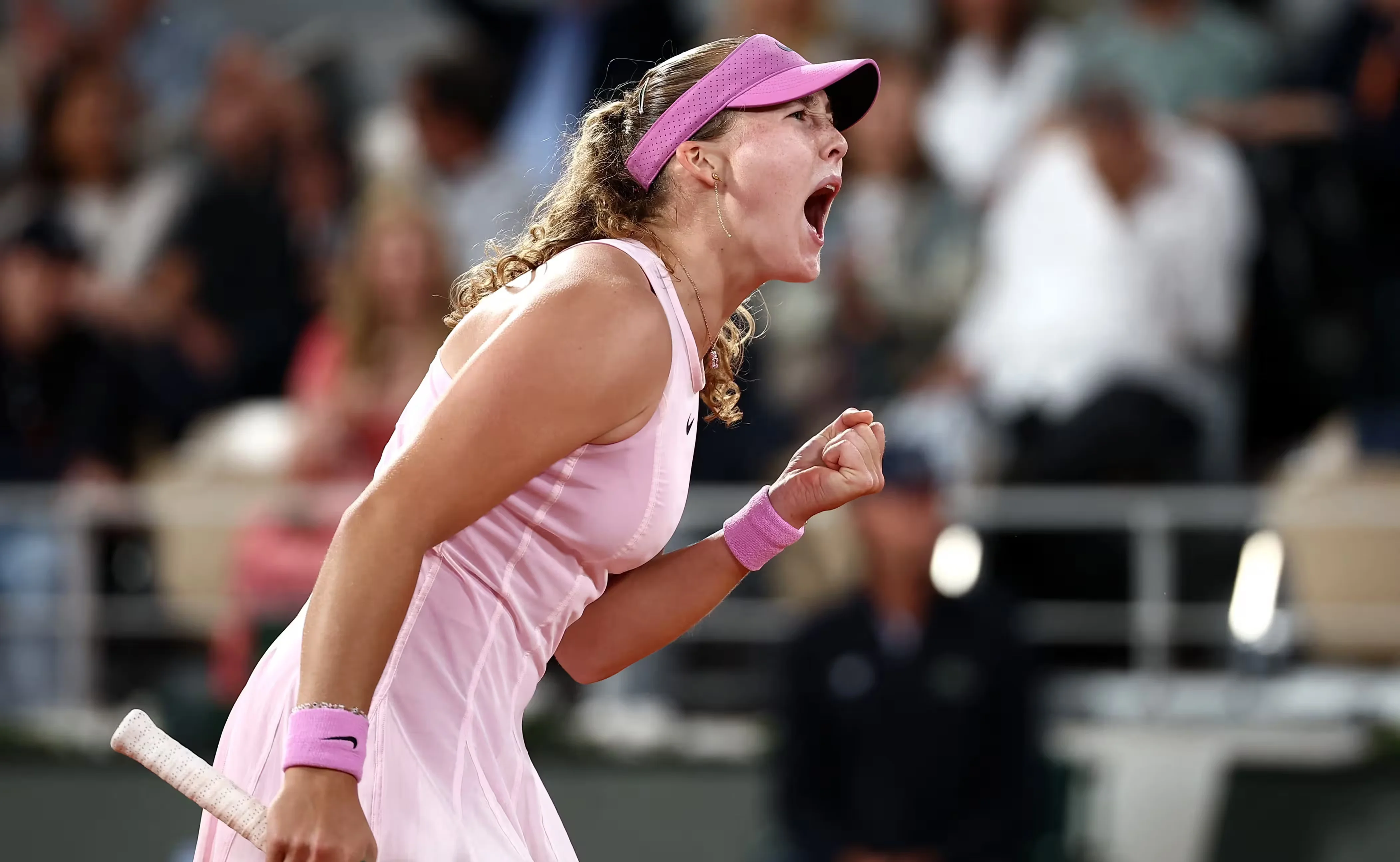 Andreeva powers past Kostyuk to reach first Grand Slam final