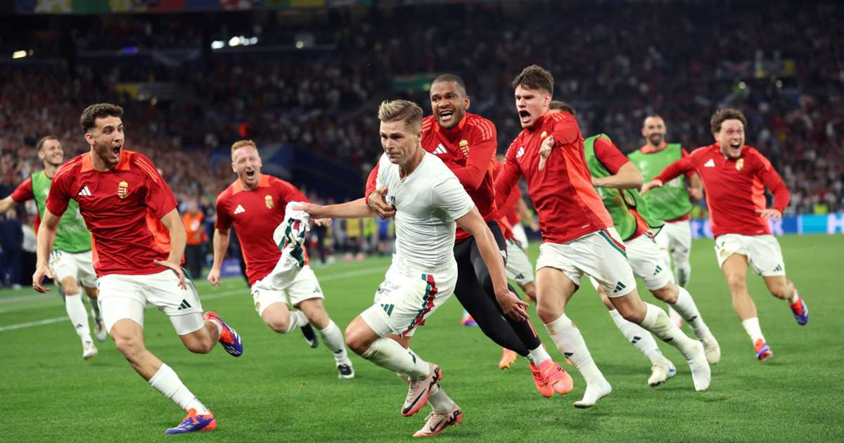 Scotland 0-1 Hungary: Csoboth scores last-gasp winner to send Scotland home