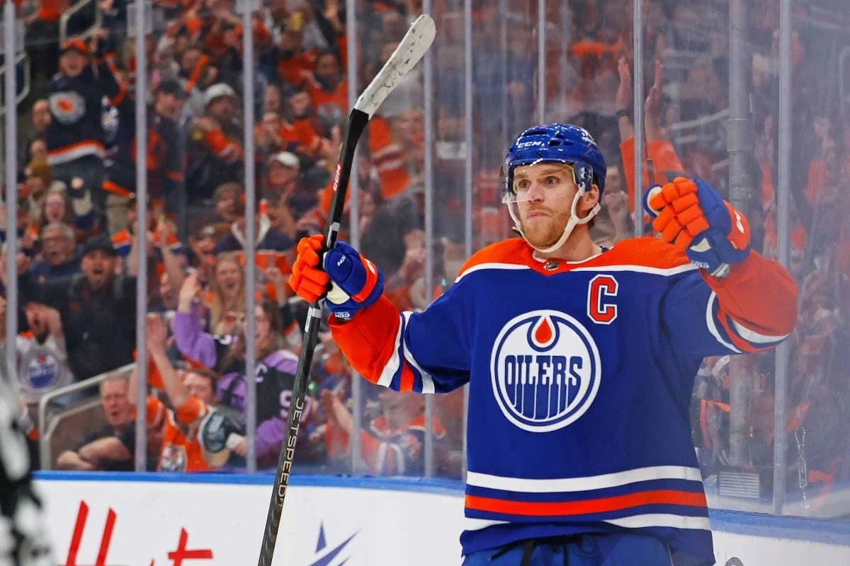 Connor McDavid scores to become the fourth-fastest player in NHL history to reach 1,000 points