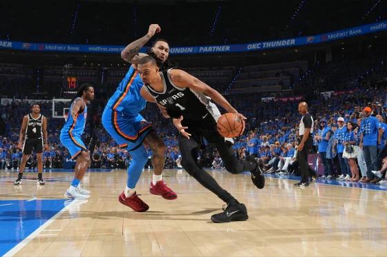 Spurs beat Thunder in Game 7 to reach first NBA finals since 2014