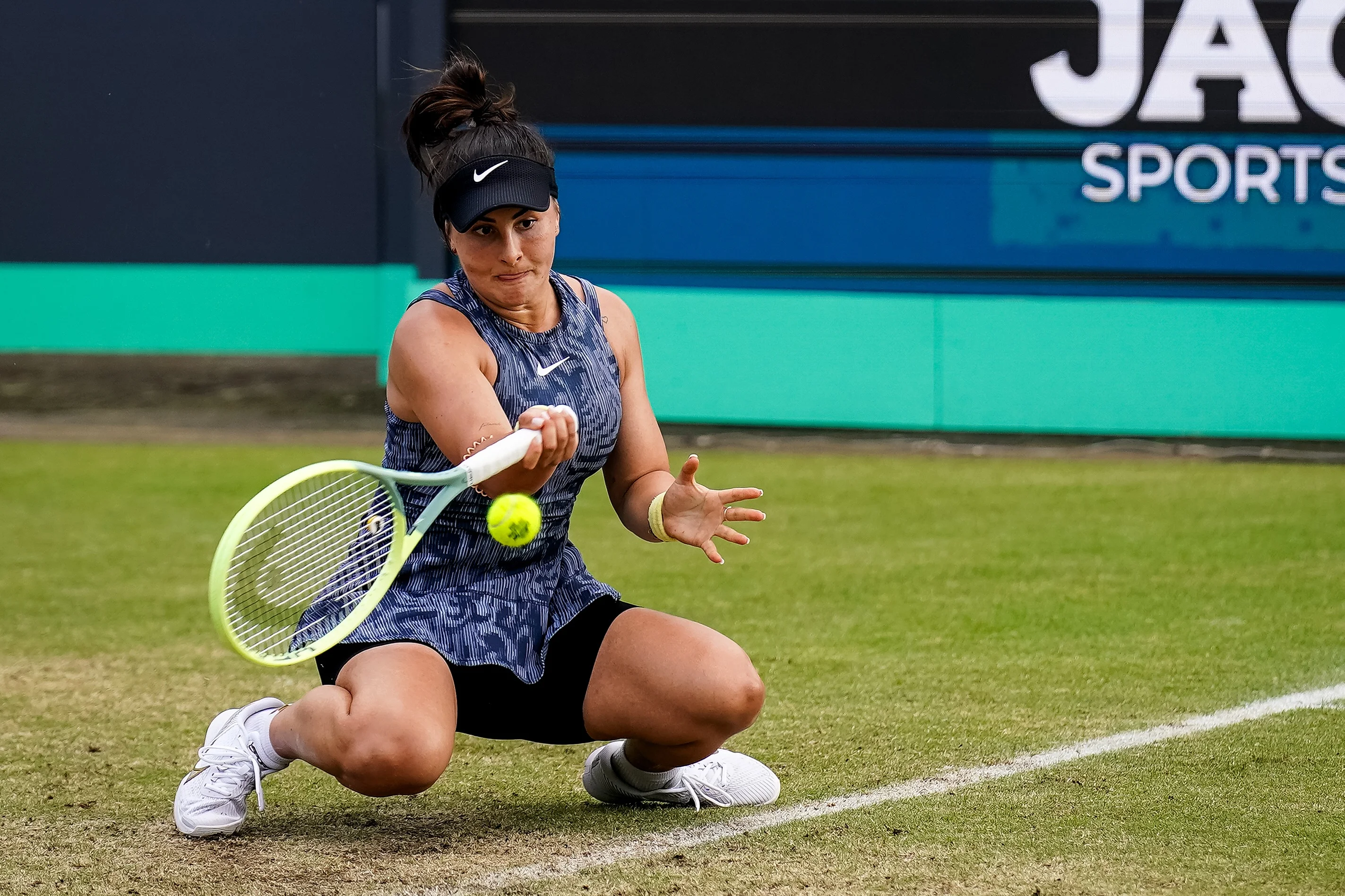 WTA roundup: Andreescu outlasts Osaka to reach Libema Open semis