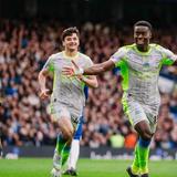 Man City thrash Chelsea 3-0 to close in on Arsenal in title race