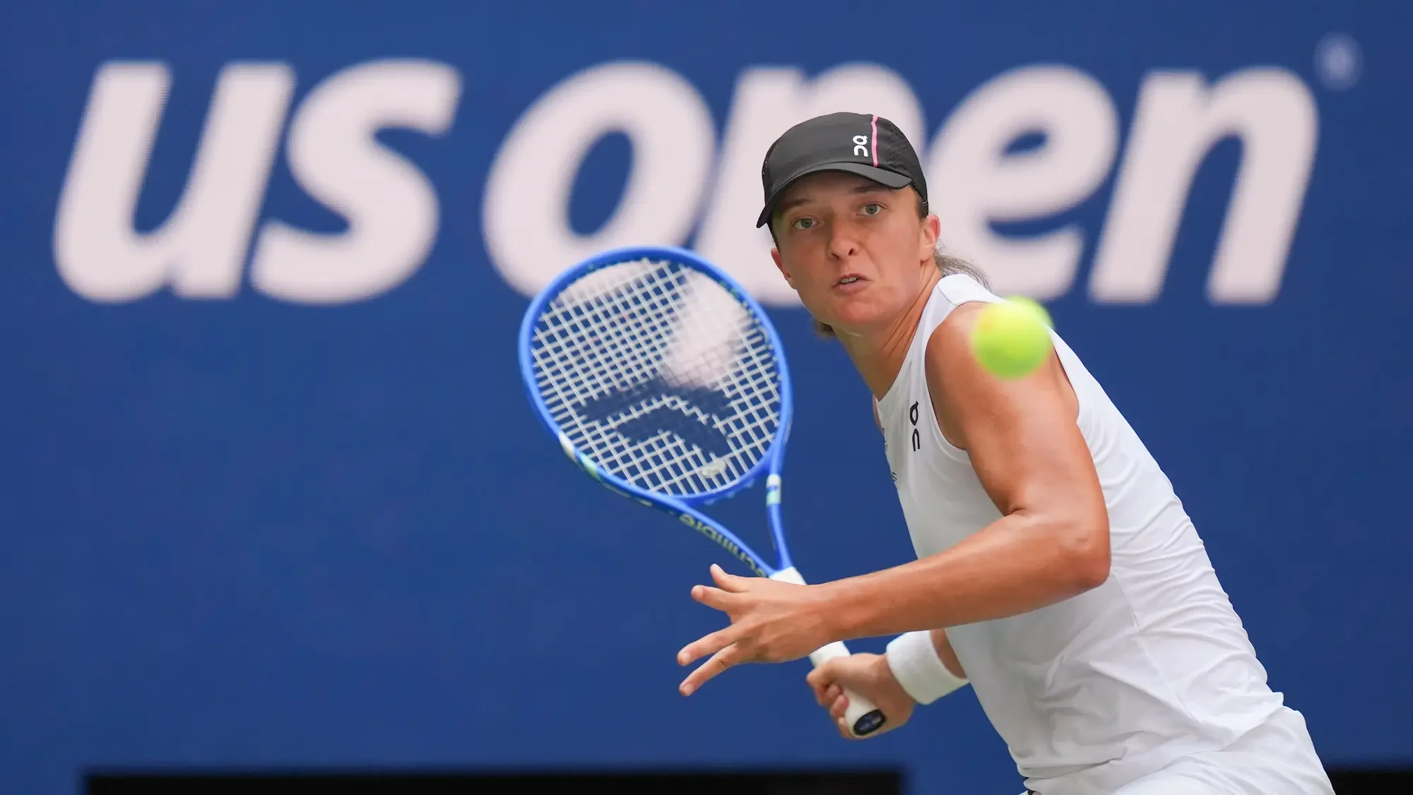 Swiatek survives scare, Sinner dominates, Osaka advances as Gauff battles tears at US Open