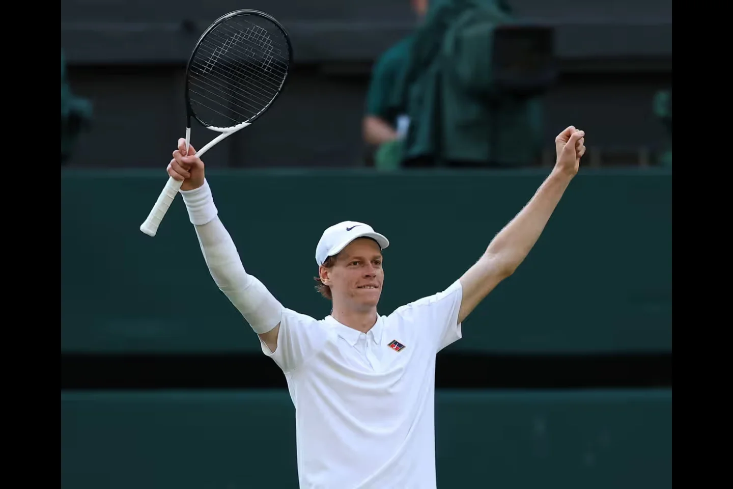 Jannik Sinner defeats Carlos Alcaraz to win maiden Wimbledon title