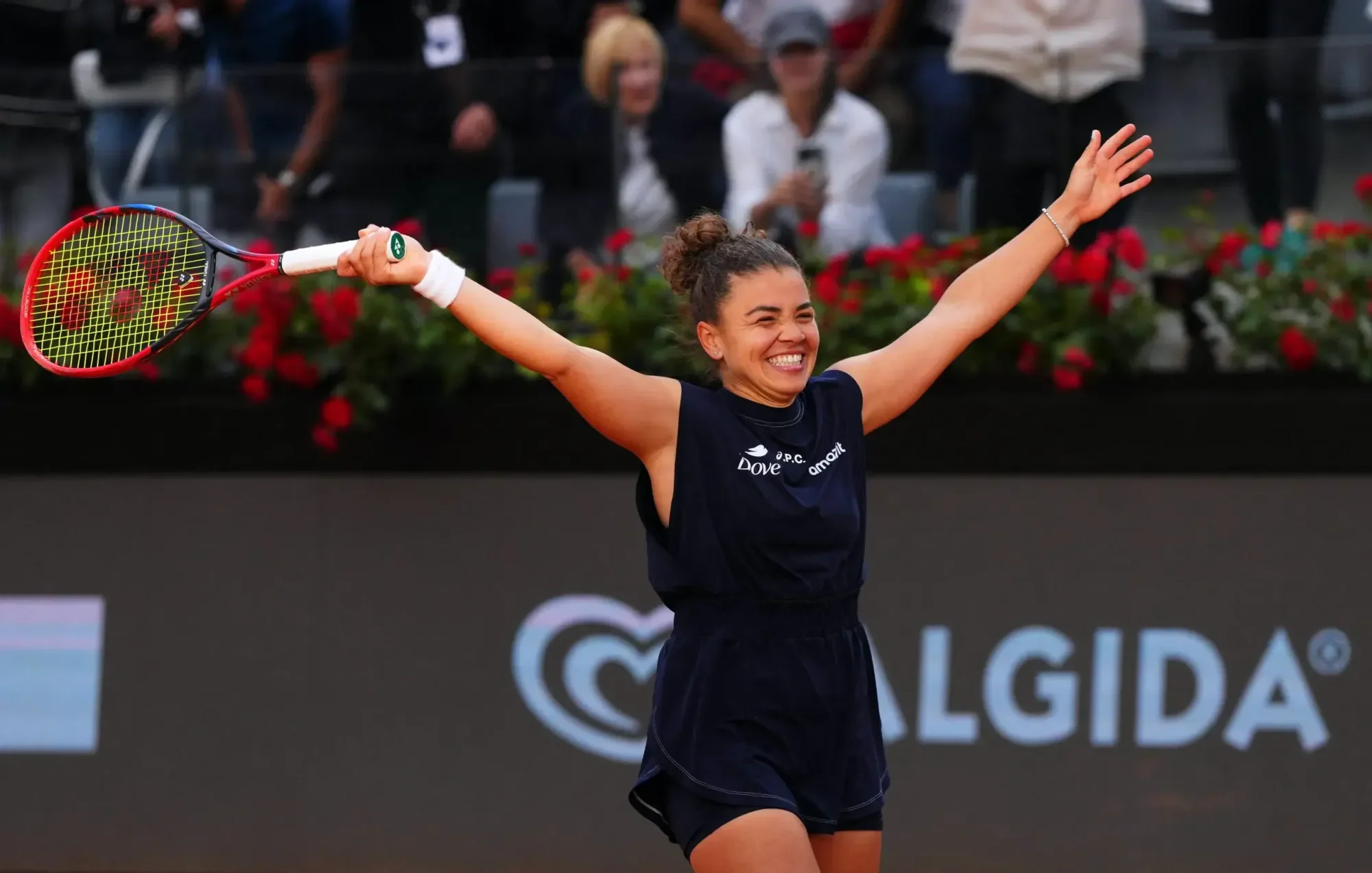 Jasmine Paolini makes history with Italian Open 2025 title win over Coco Gauff