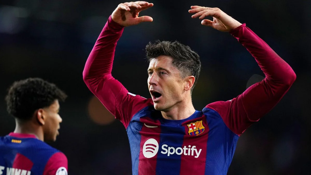 Barcelona cruise past Napoli to advance into Champions League quarter-finals