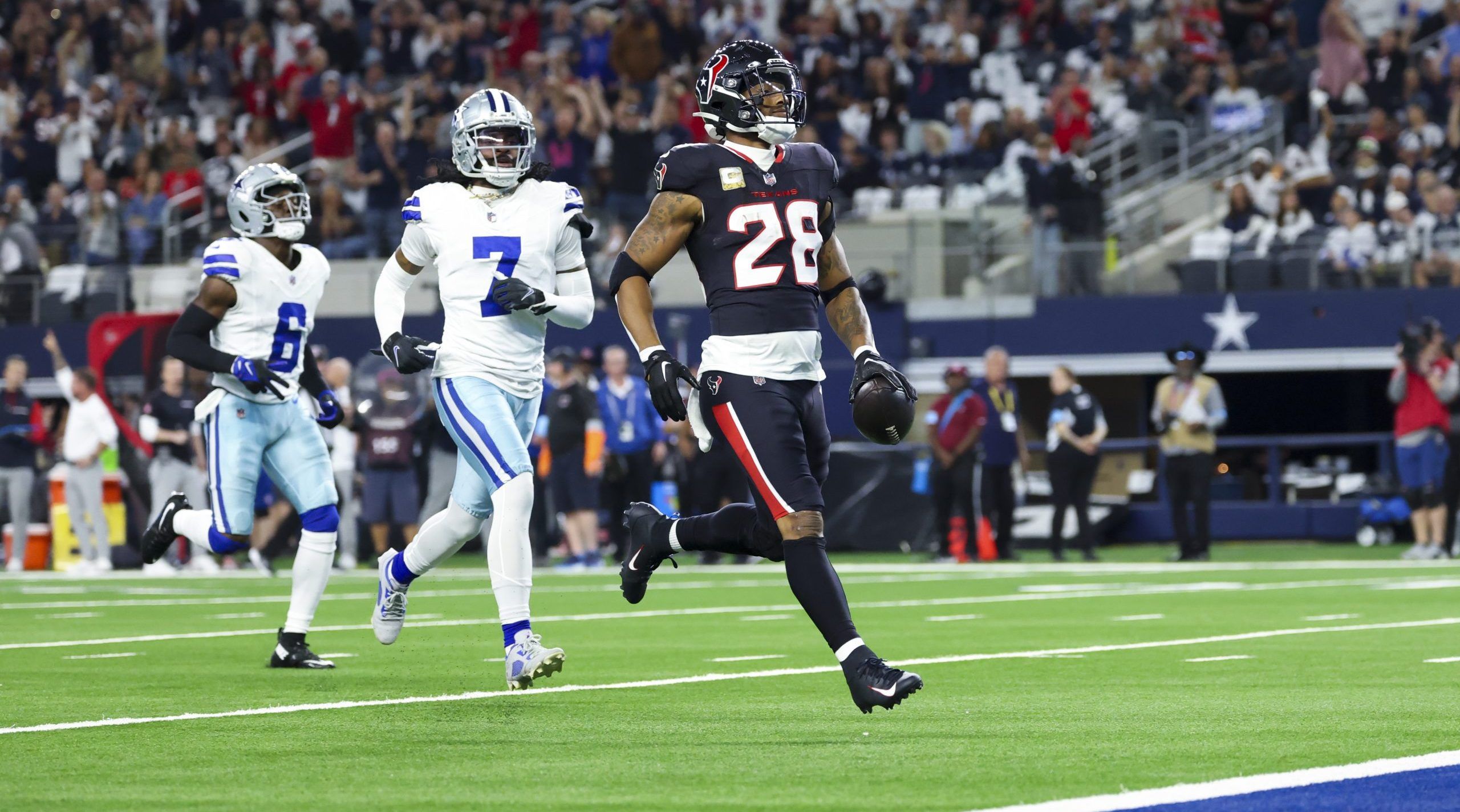 Houston Texans cruise to victory as crisis deepens for Dallas Cowboys