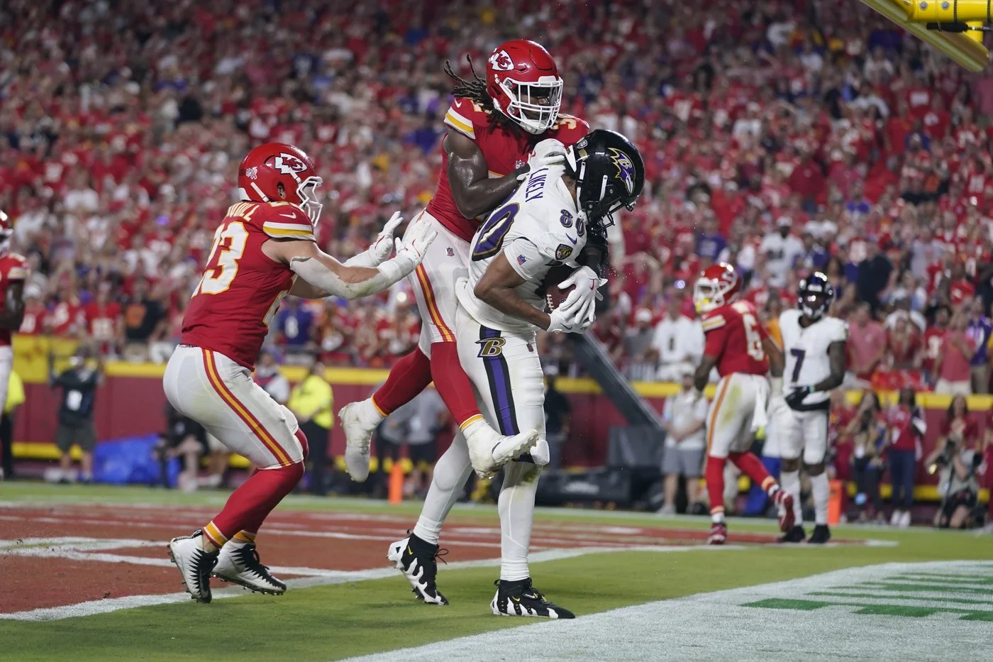 Chiefs edge Ravens in the 105th NFL season opener