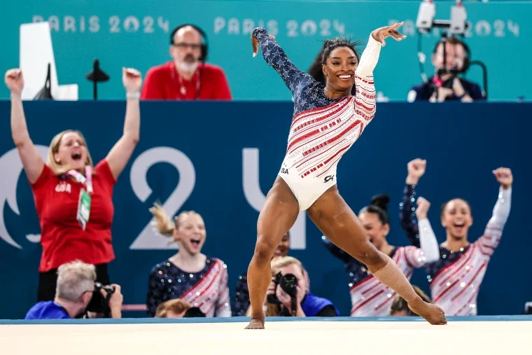 Simone Biles leads USA to women's team gold in gymnastics