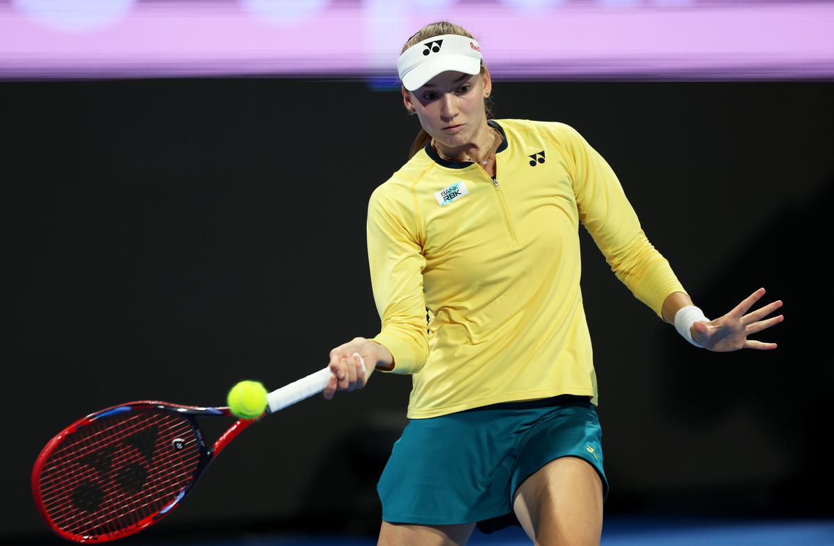 Rybakina, Swiatek cruise into Qatar semi-finals, Osaka falls