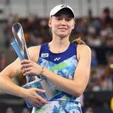 Elena Rybakina dominates Aryna Sabalenka to win the Brisbane International.
