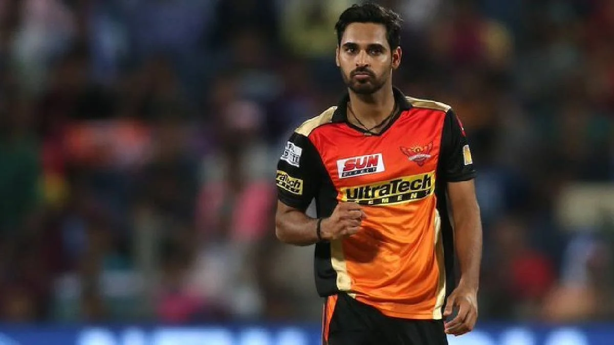 Bhuvneshwar Kumar leaves Hyderabad to join Bengaluru for $1.28 million in IPL auction.
