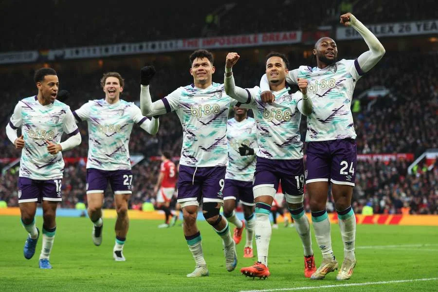 Manchester United 0-3 Bournemouth: Cherries defeat woeful Red Devils to secure second consecutive win at Old Trafford