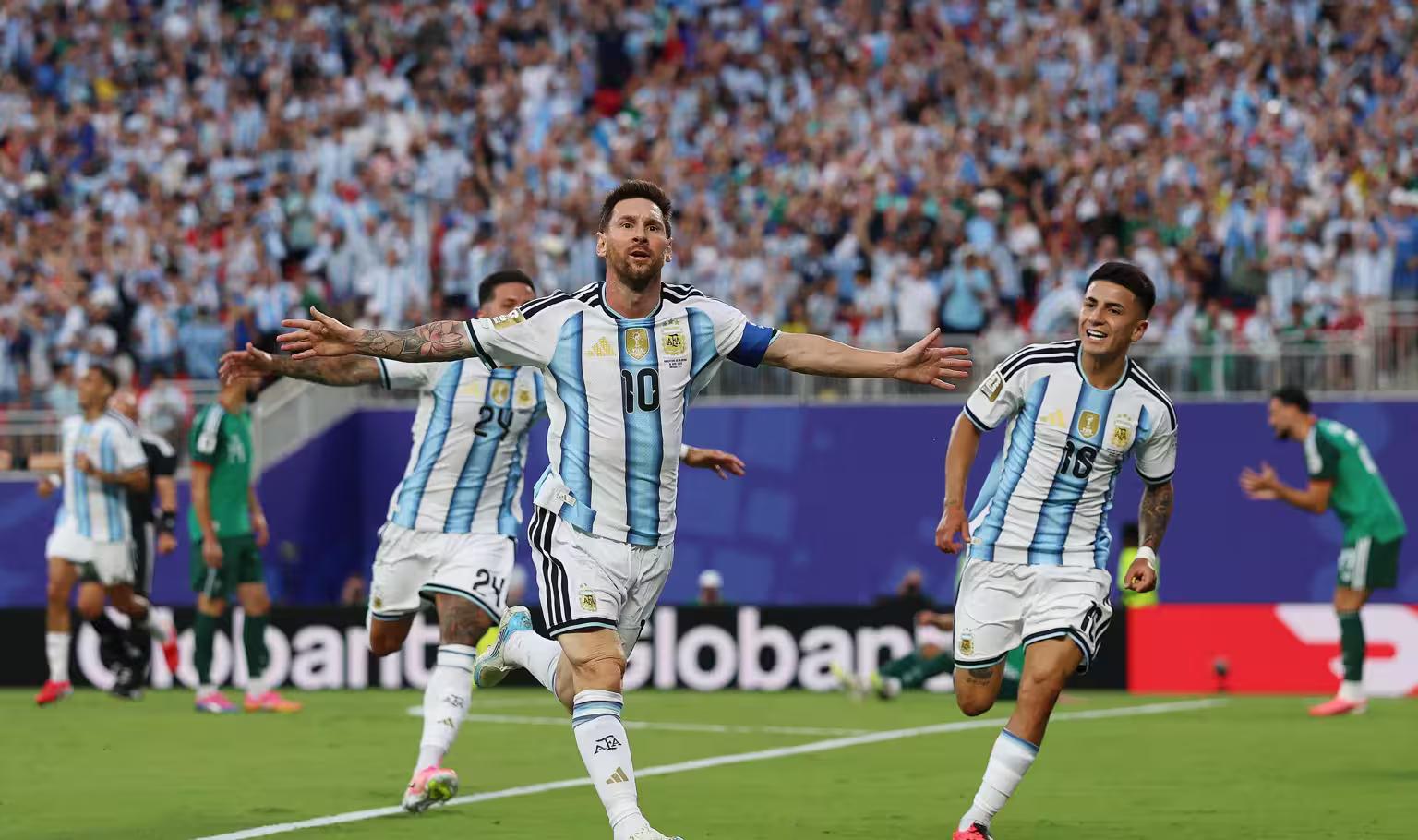Argentina 3-0 Algeria: Messi equals Klose's World Cup goals record with hat trick