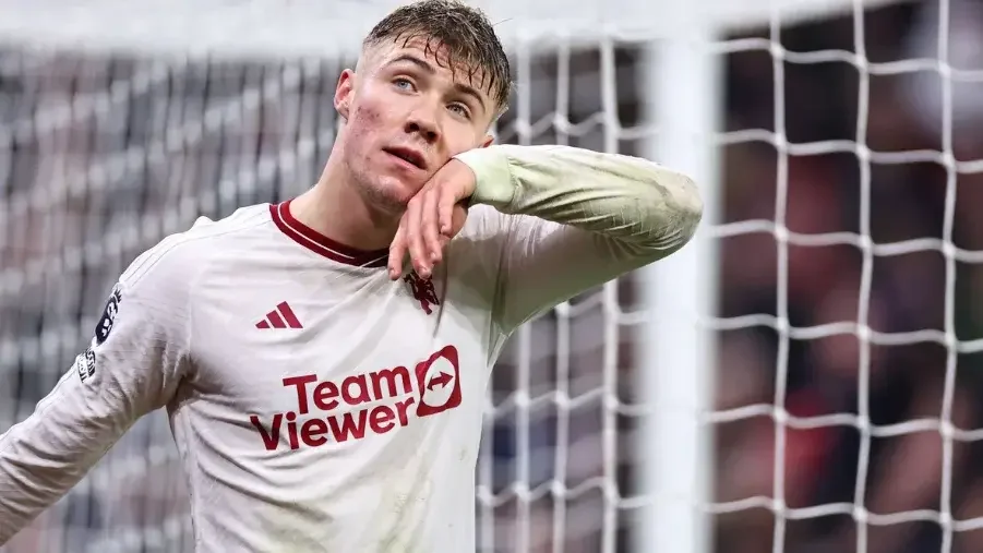 Manchester United's Rasmus Hojlund to miss two to three weeks with injury