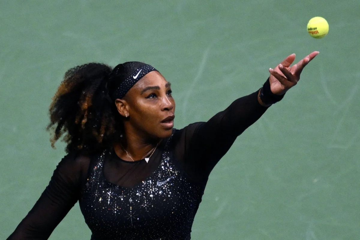 Serena Williams undergoes surgery to remove a grapefruit-sized cyst from her neck