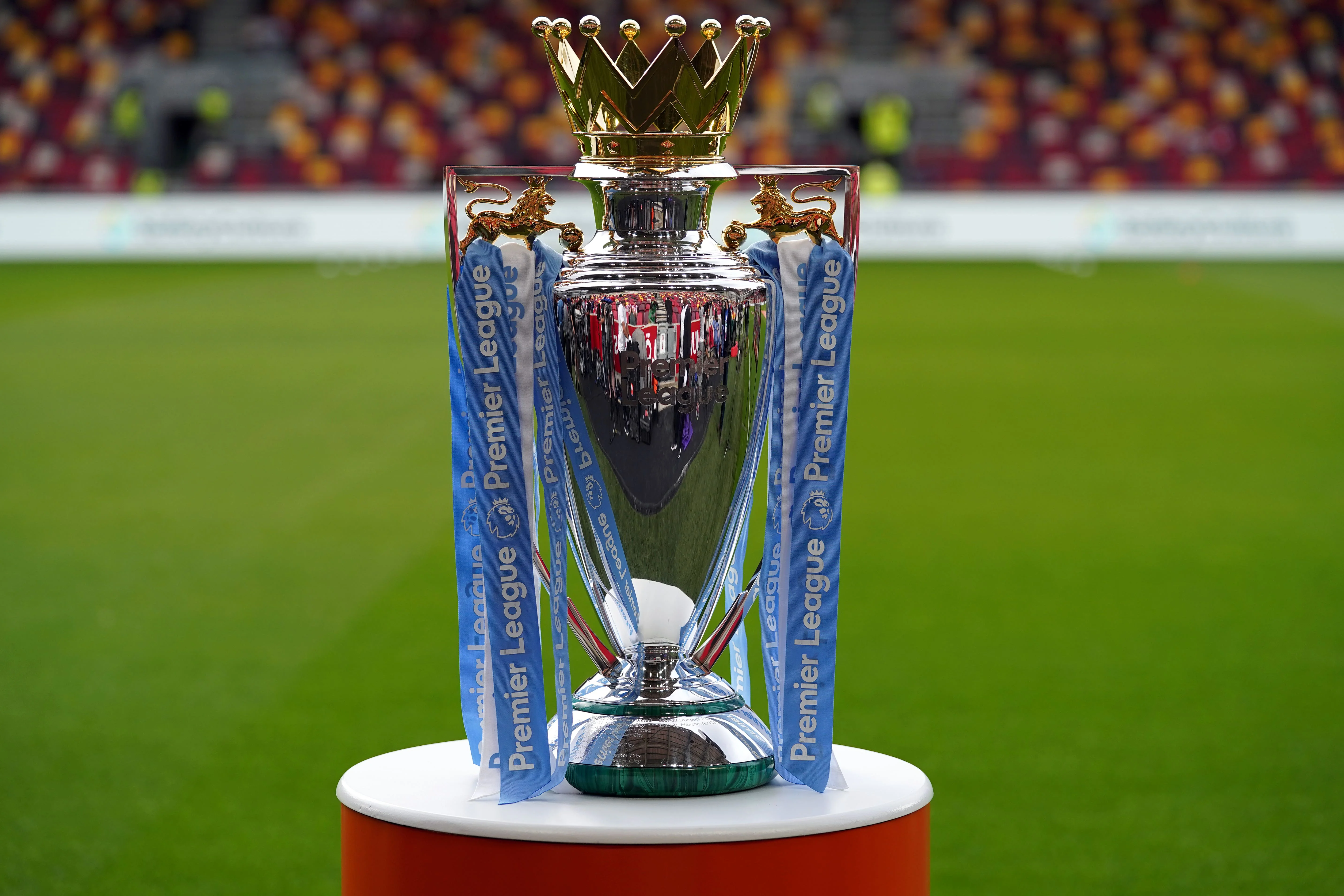 Premier League clubs will prioritise new financial system, says league