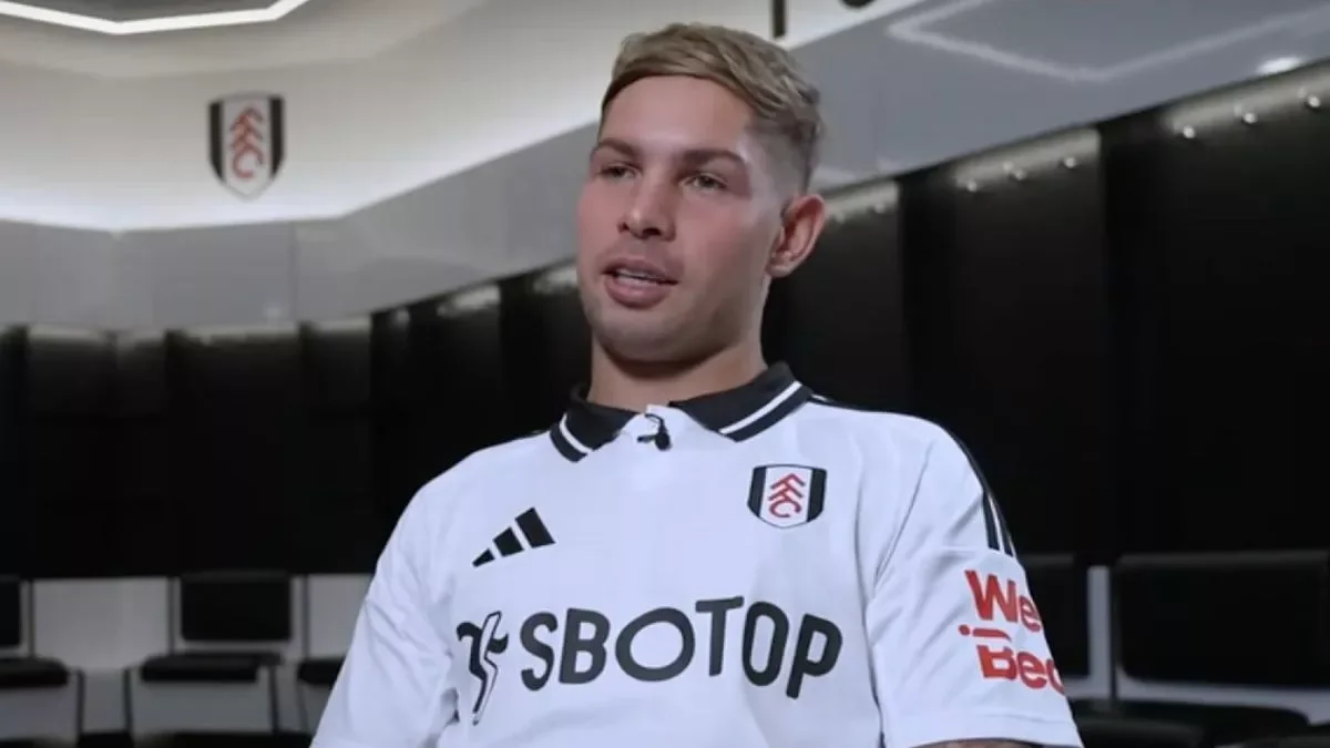 Emile Smith Rowe signs a five - year deal with Fulham