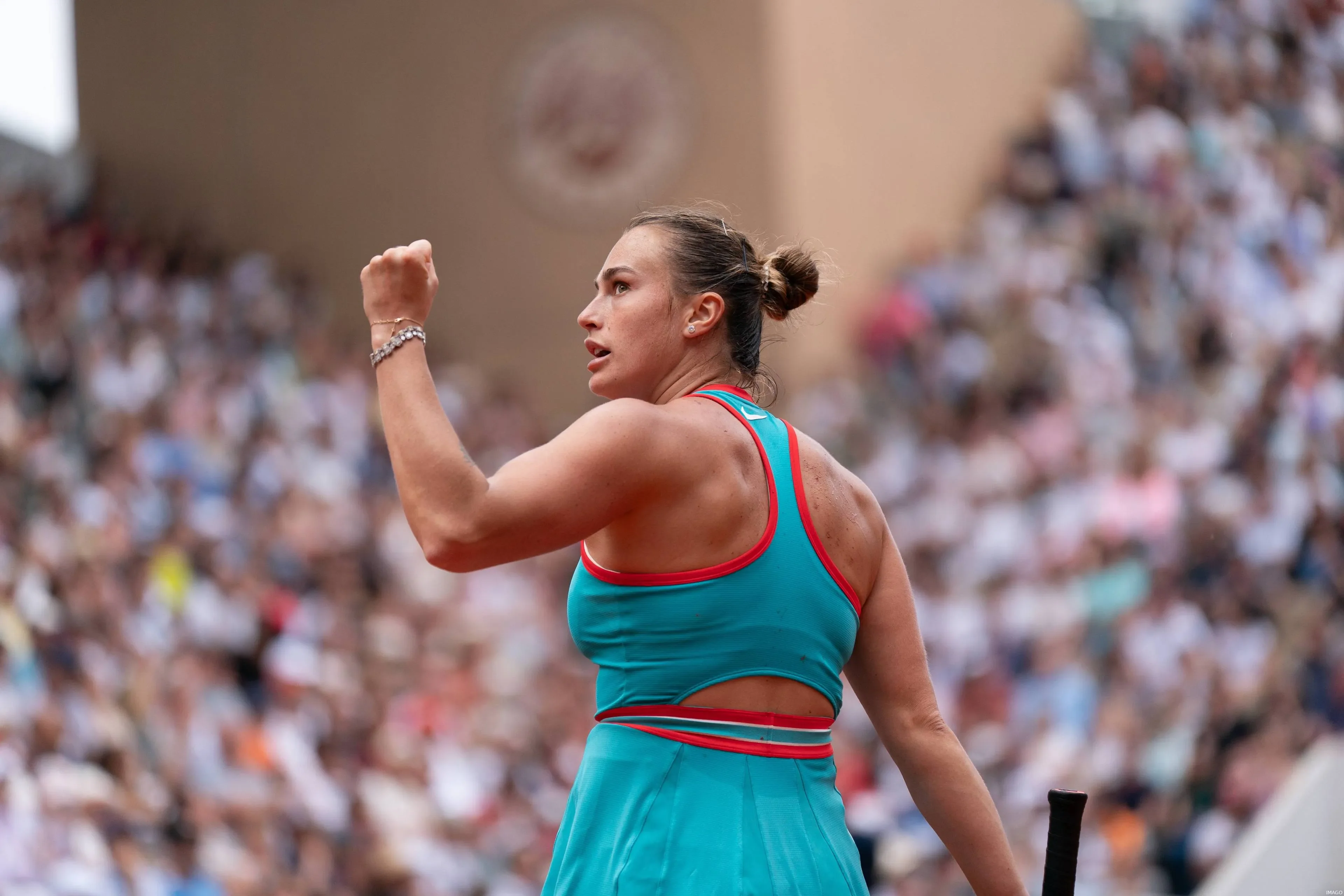 Sabalenka ends Zheng’s winning streak to reach French Open semifinals