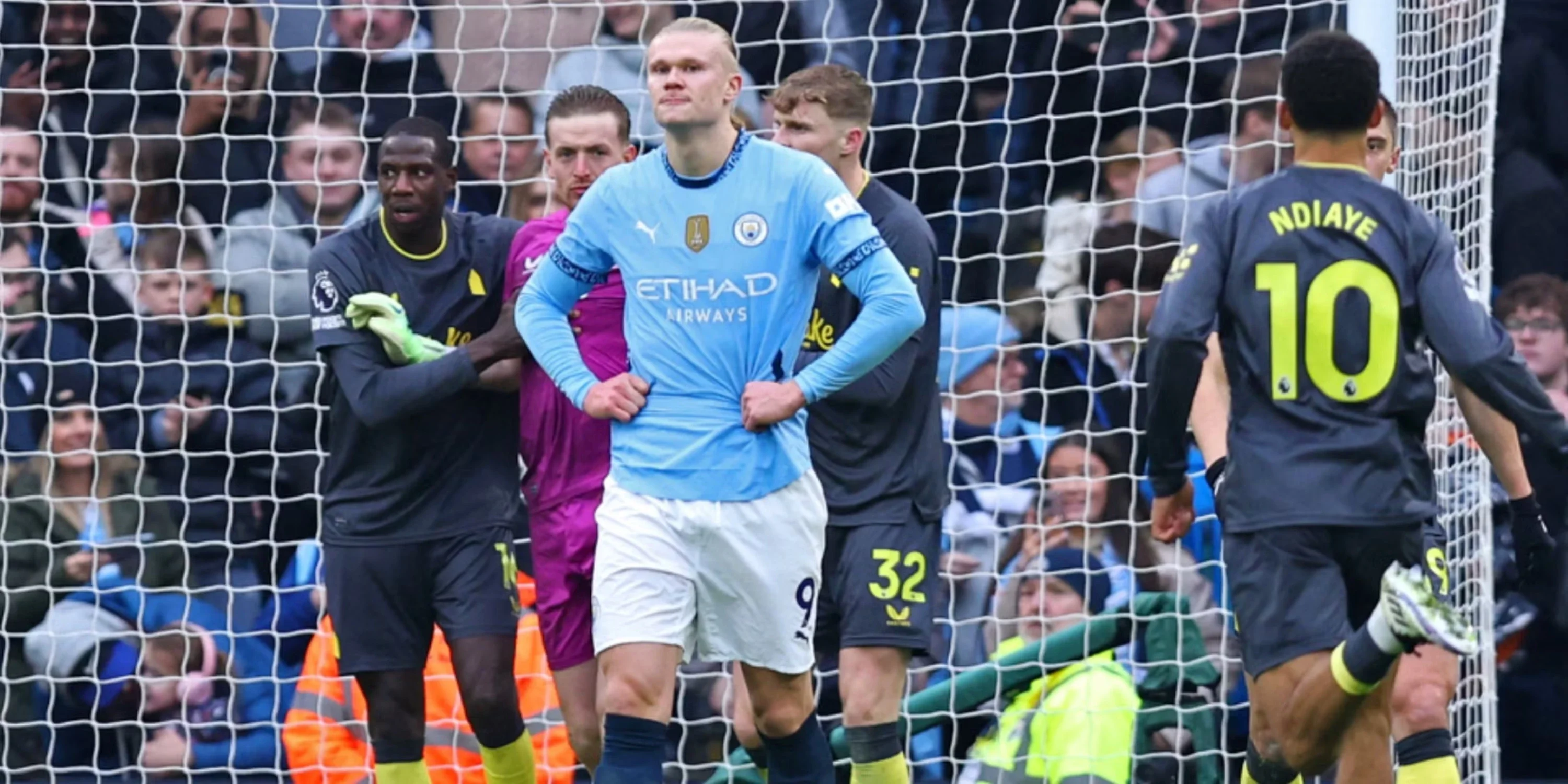 Manchester City 1-1 Everton: Haaland misses from the spot as Toffees claim hard-earned point