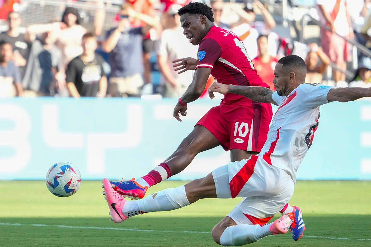 Canada get off the mark at Copa América with 1-0 win over 10-man Peru