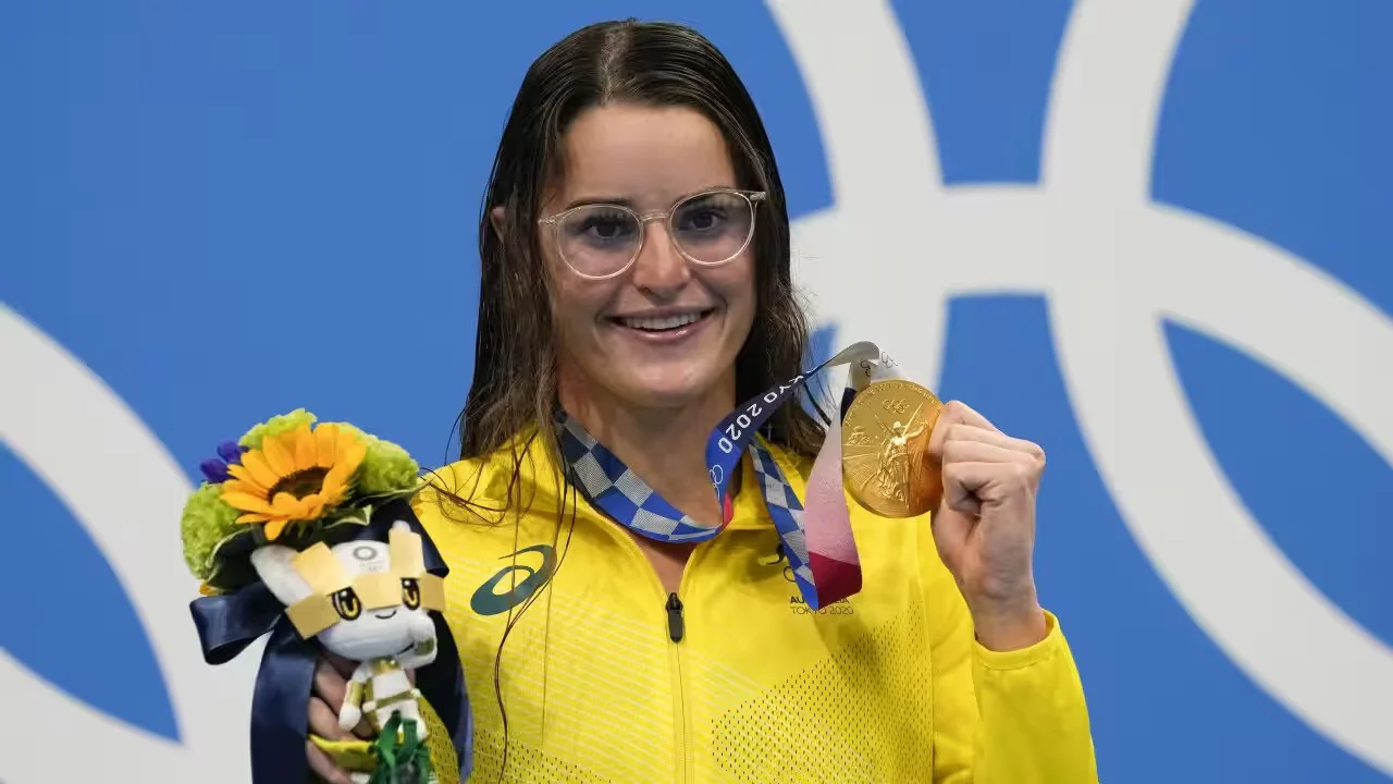 Kaylee McKeown completes backstroke double with 200m gold