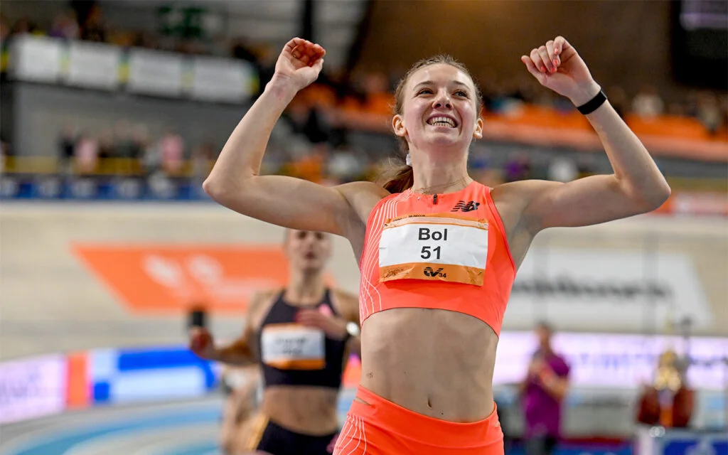 Bol breaks own 400m indoor world record at Dutch championships