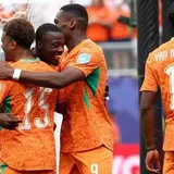 Nicolas Pépé double sends Côte d’Ivoire into World Cup last 32