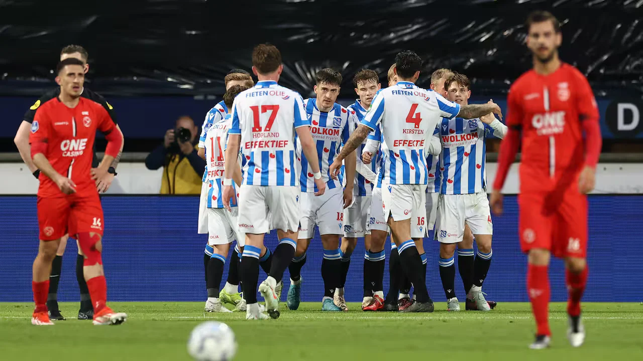 Heerenveen 2-1 Almere City: Ten-Man Heerenveen hold on as relegation fears deepen for Almere