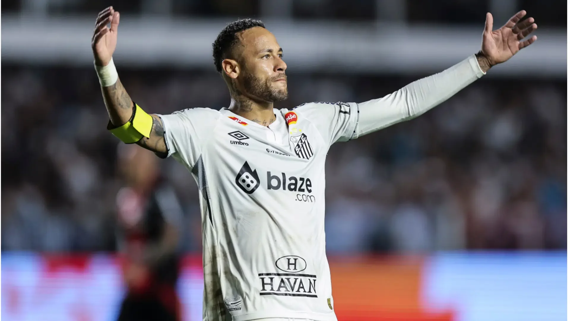 Neymar makes long-awaited return to Santos but fails to flatter on debut