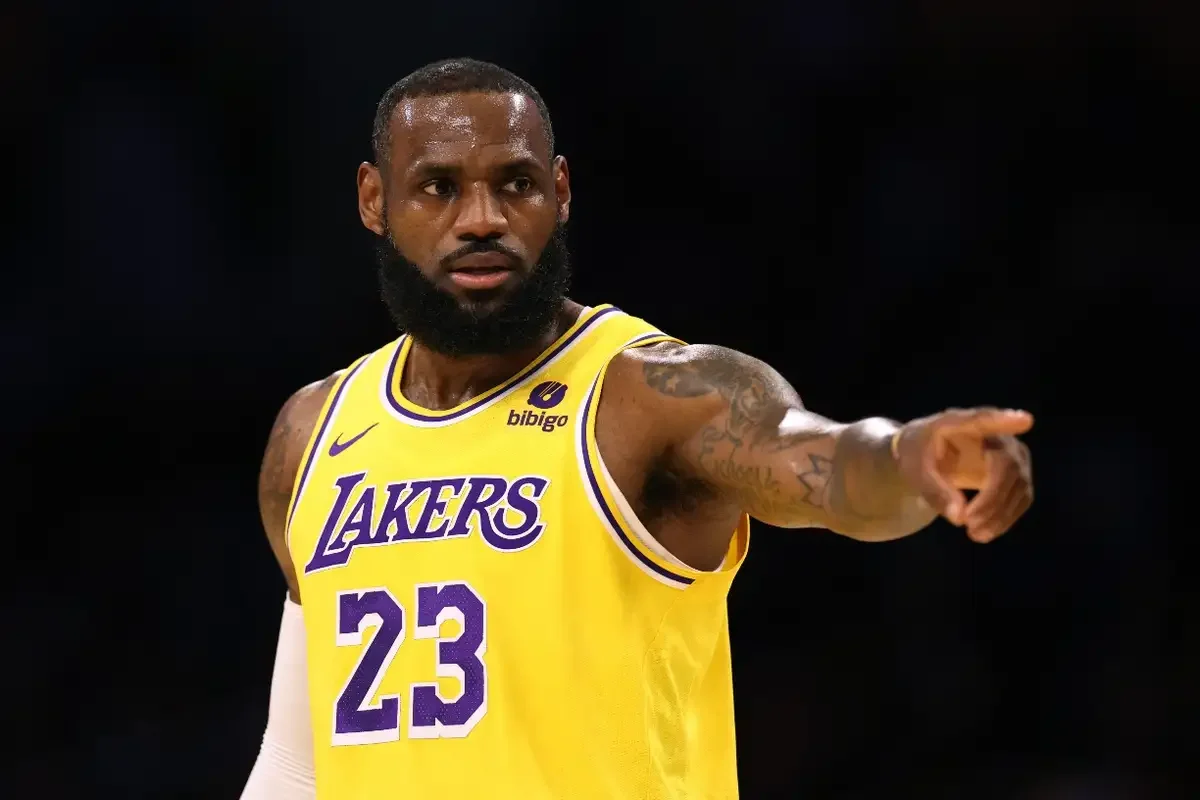 LeBron James Aims for Historic 18th Championship in 21st NBA Season