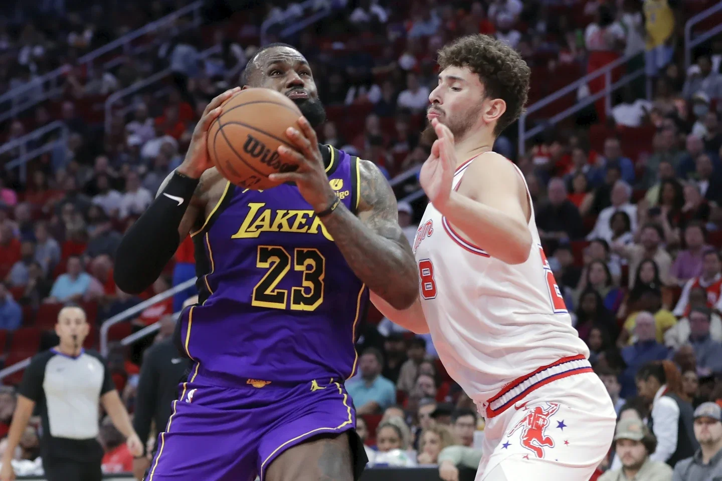 Houston Rockets stun the Los Angeles Lakers 128-94