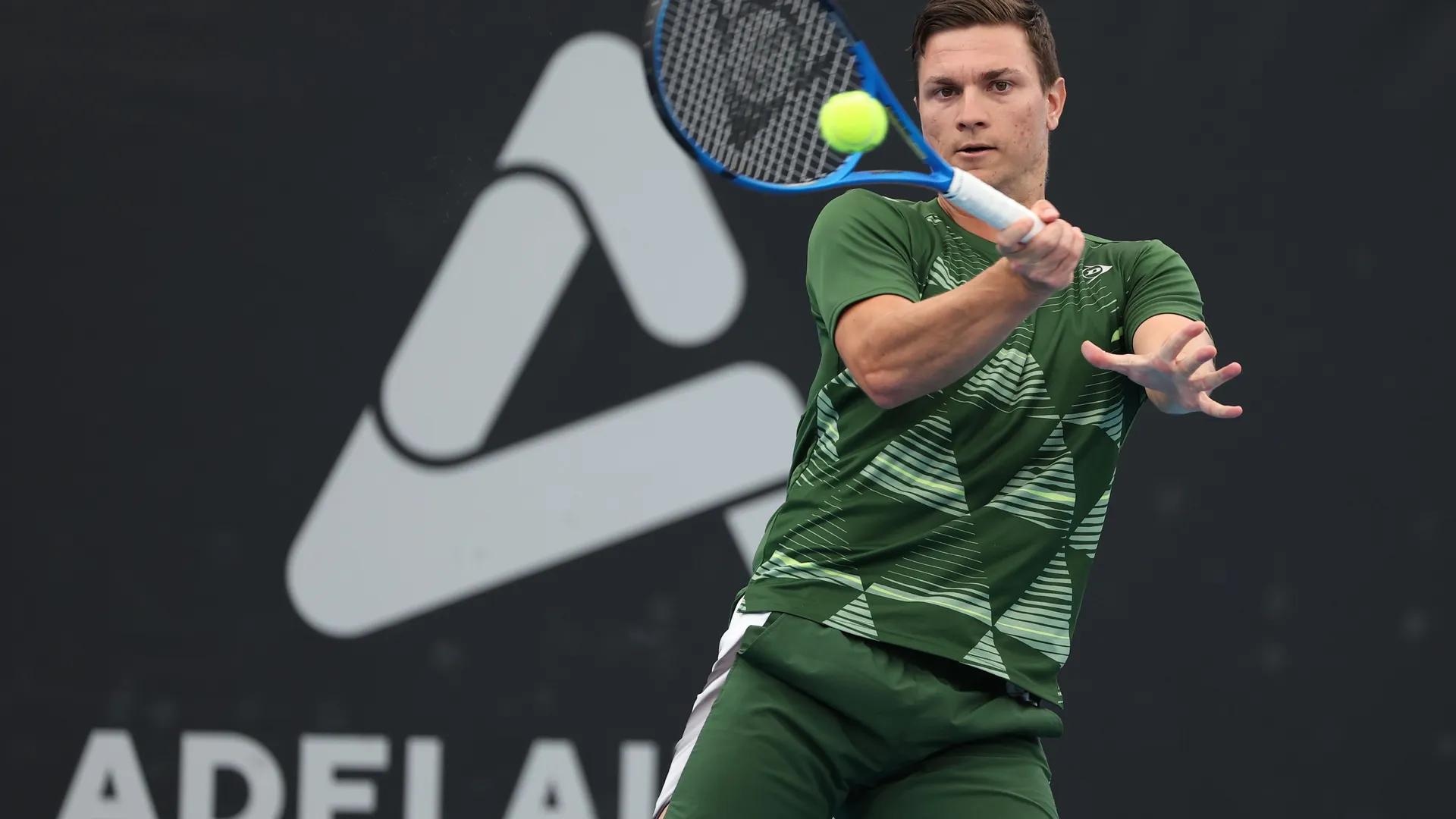 ATP roundup: Upset in Adelaide and an unforgettable day in Auckland