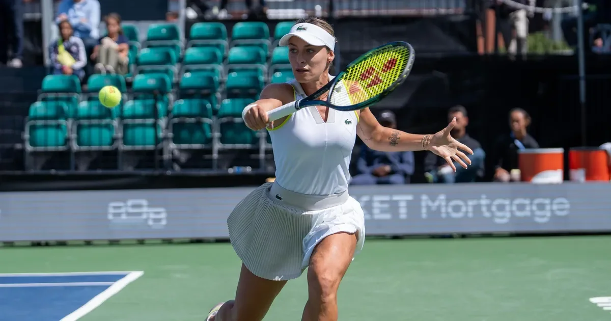 WTA roundup: Leylah Fernandez and Danielle Collins stunned in Cleveland and Monterrey