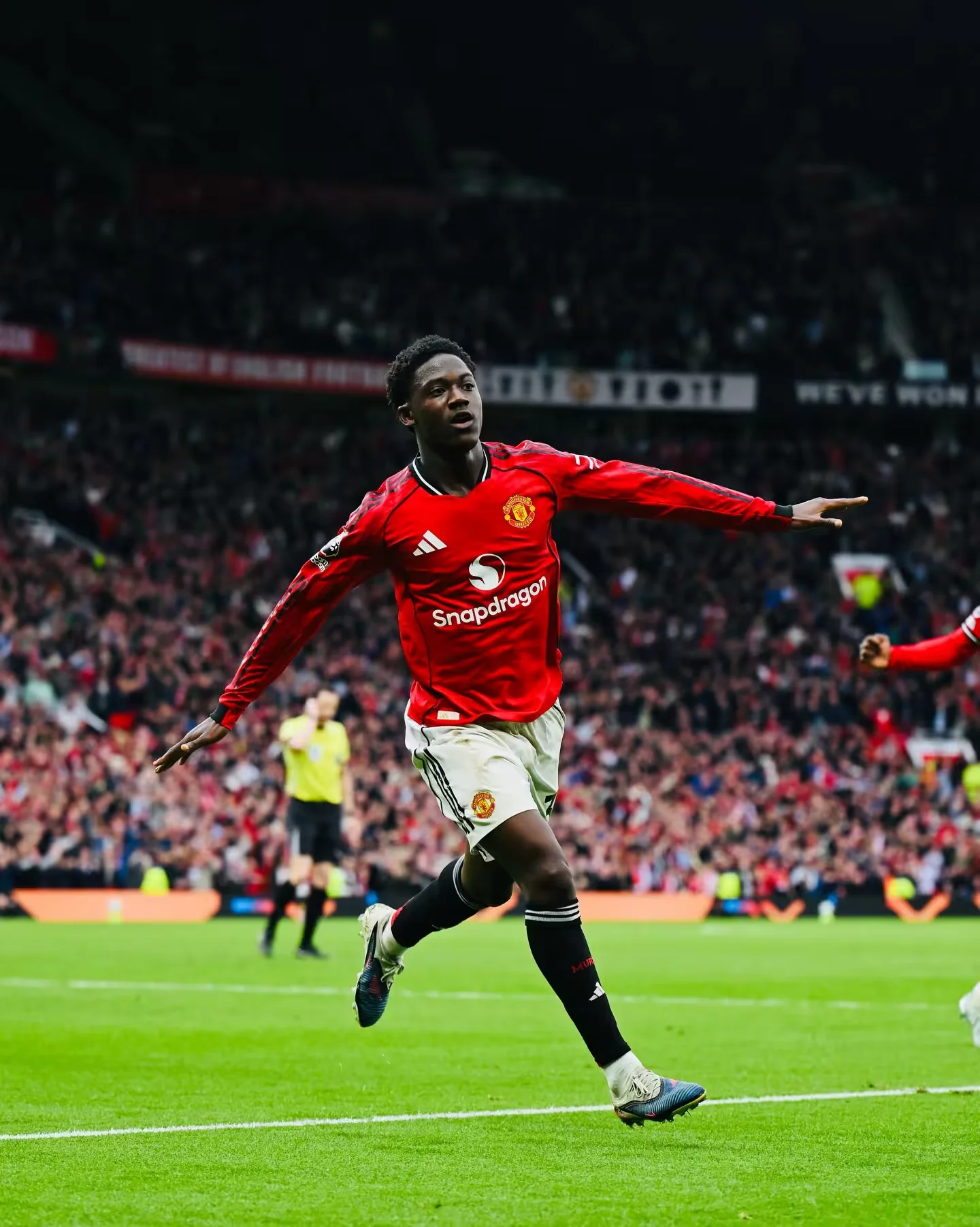 Man United 3‑2 Liverpool: Mainoo winner sends Carrick’s side into Champions League